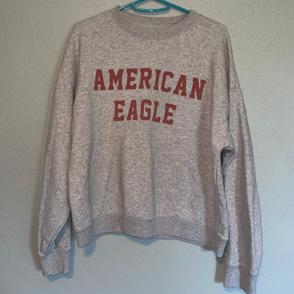 american eagle size large womens crewneck